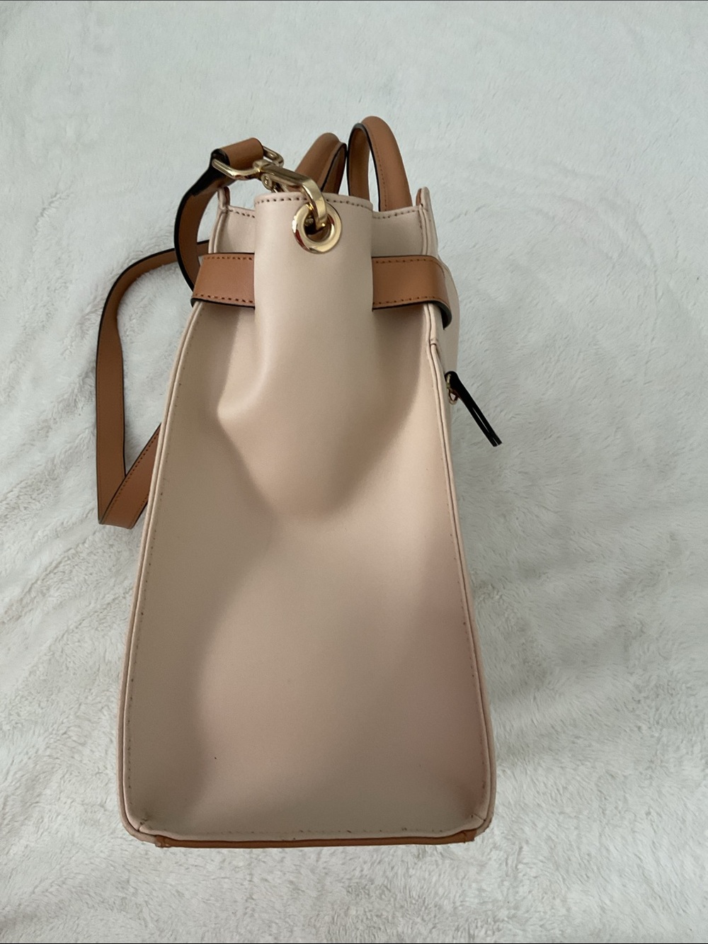 Marc Fisher Structured Two-Tone Tote Bag with Belt Detail Beige & Brown preowned - Picture 5 of 9